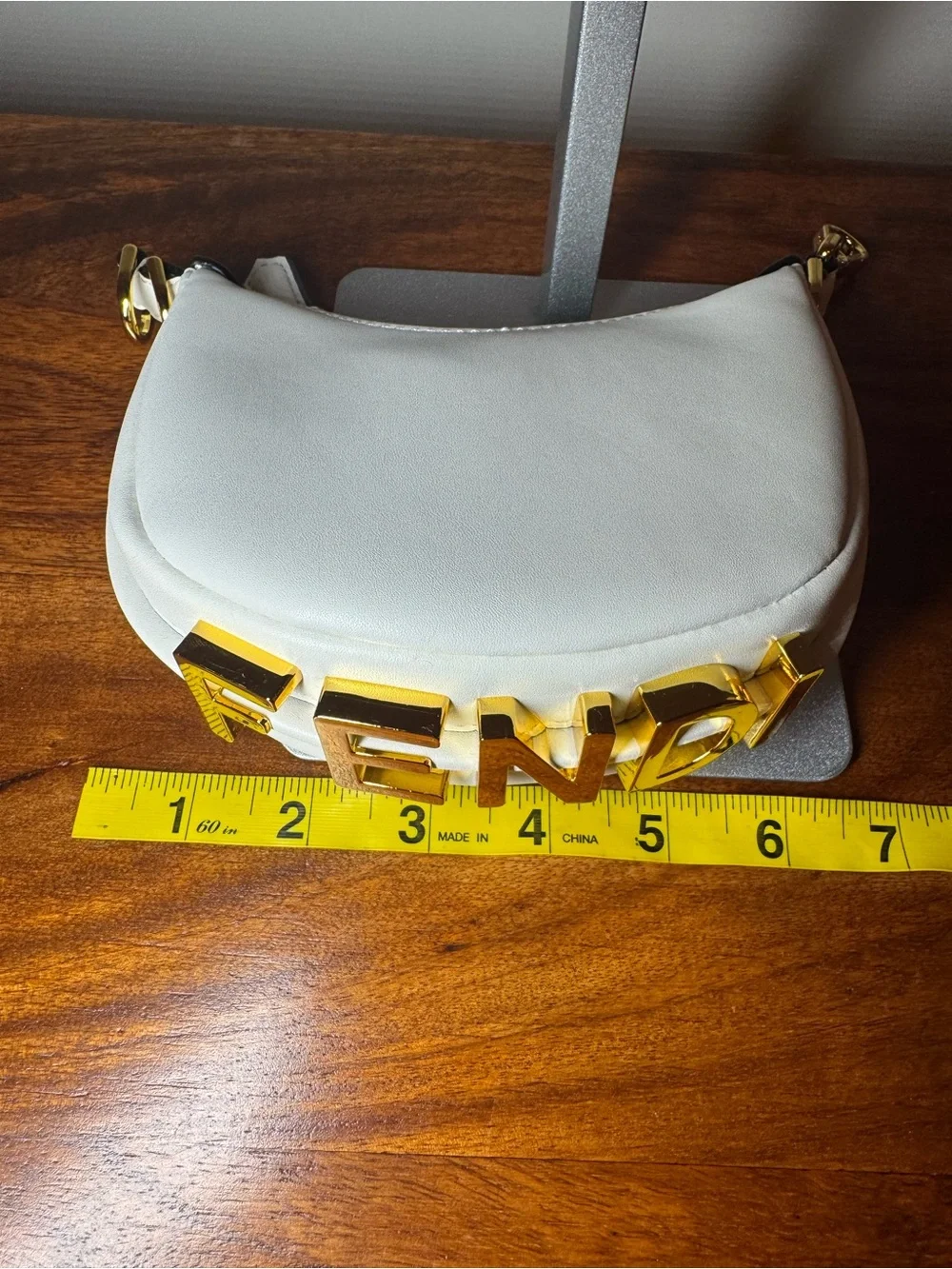 White Leather Mini Bag; No Brand - Picture 5 of 8
